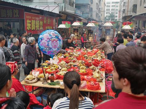 茂名美食街探秘：位置、魅力与美食之旅